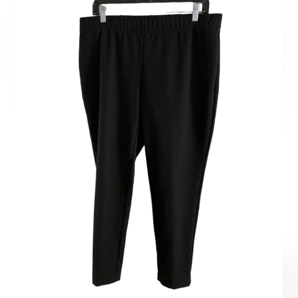 Liz Claiborne Black Tapered Leg Pants